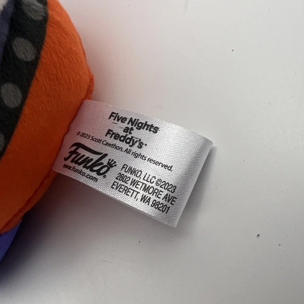 Funko Plush‎ Five Nights at Freddy's Security Breach Roxanne Wolf 6